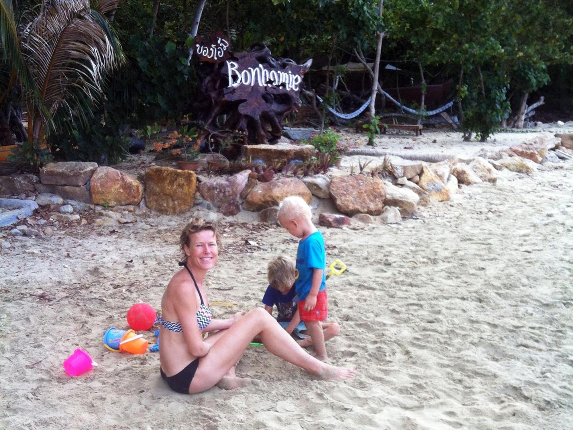 Bonhomie Beach Cottage Koh Jum Exterior foto