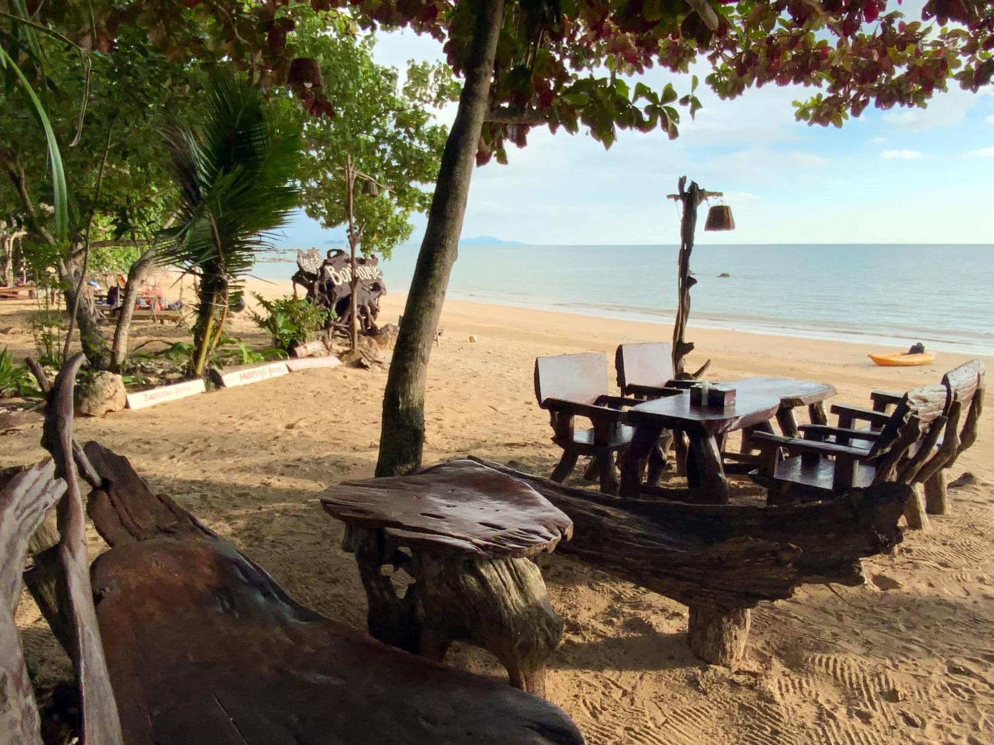 Bonhomie Beach Cottage Koh Jum Exterior foto